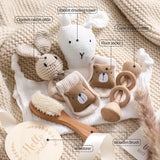Neutral wooden bear gift set