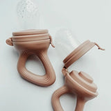 Neutral design silicone food feeder